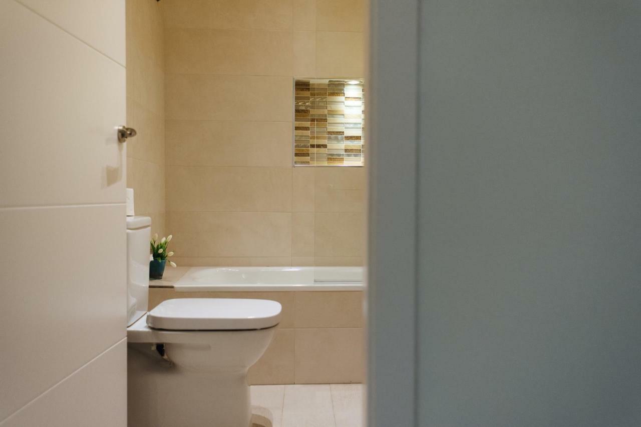 Luxury Apartment Penuelas Free Parking Sevilla Dış mekan fotoğraf