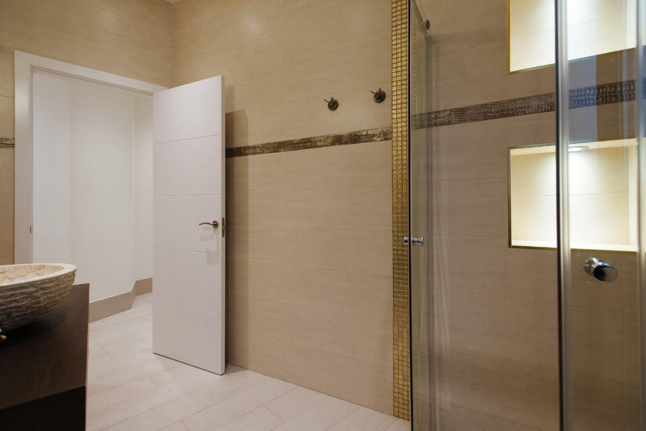 Luxury Apartment Penuelas Free Parking Sevilla Dış mekan fotoğraf